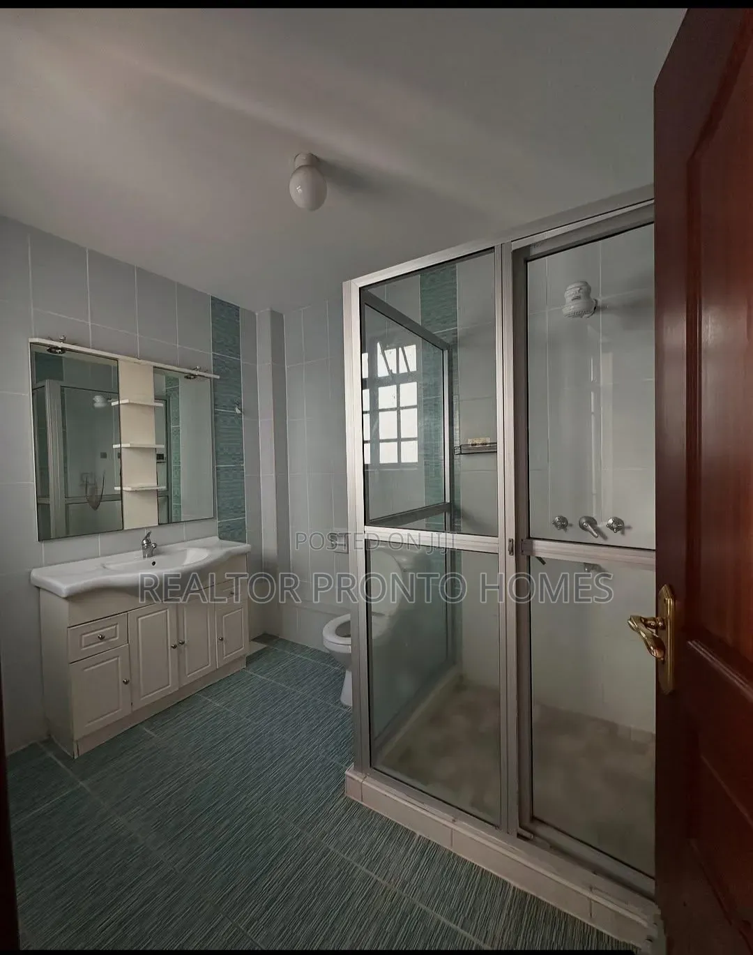 4bdrm Townhouse / Terrace in Lavington, Valley Arcade for rent