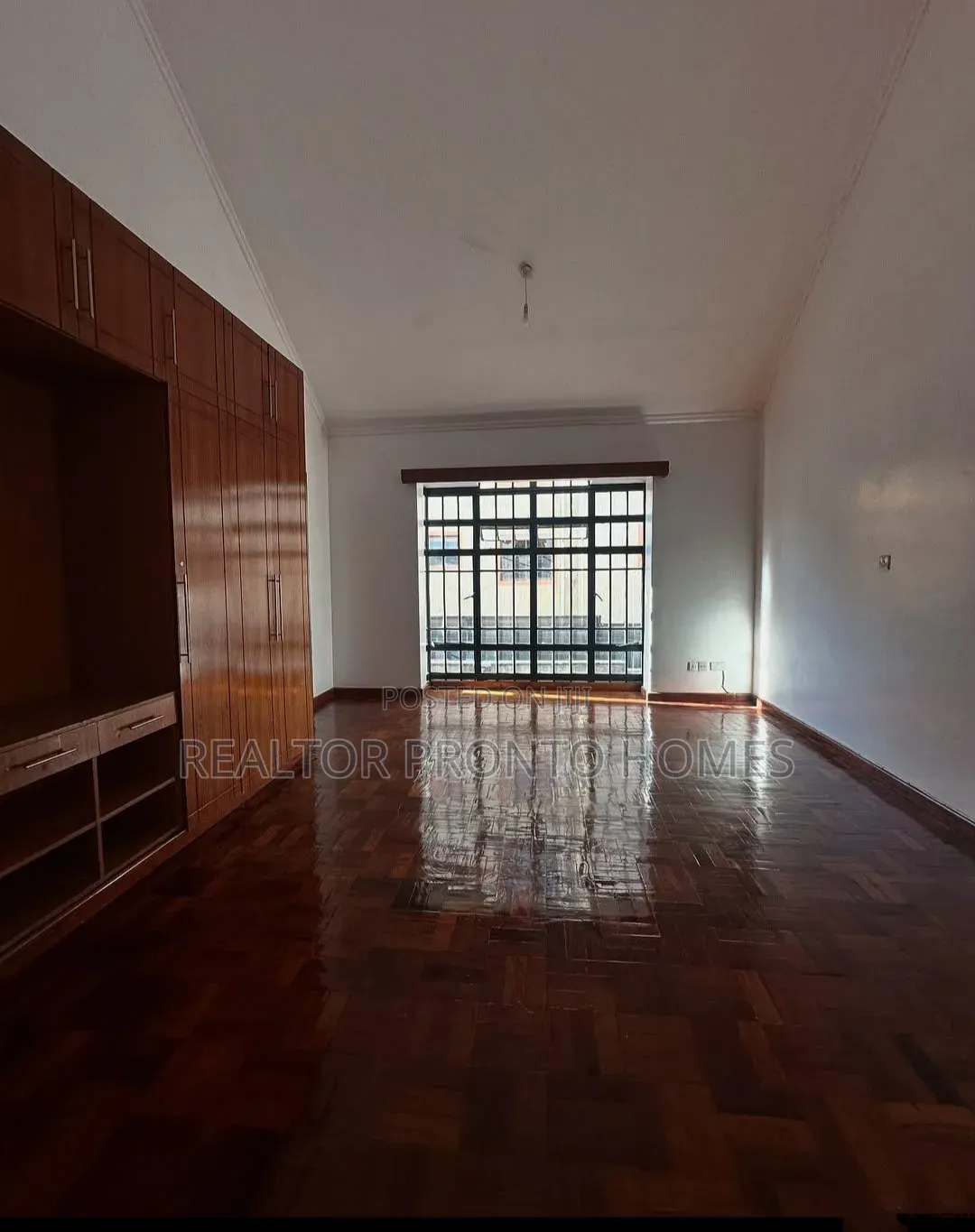 4bdrm Townhouse / Terrace in Lavington, Valley Arcade for rent