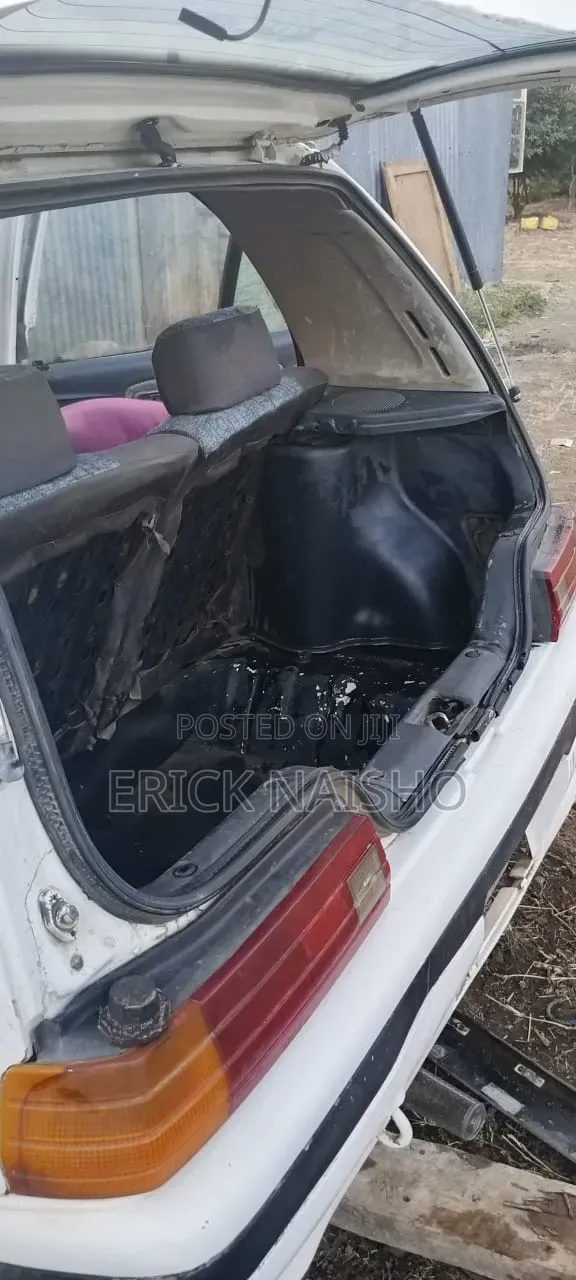 Daihatsu Charade 1998 White