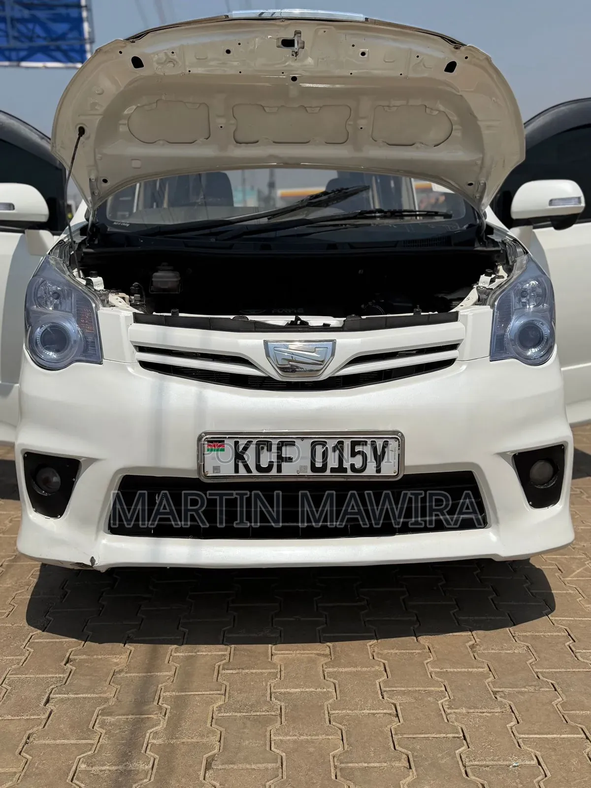 Toyota Noah 2008 White