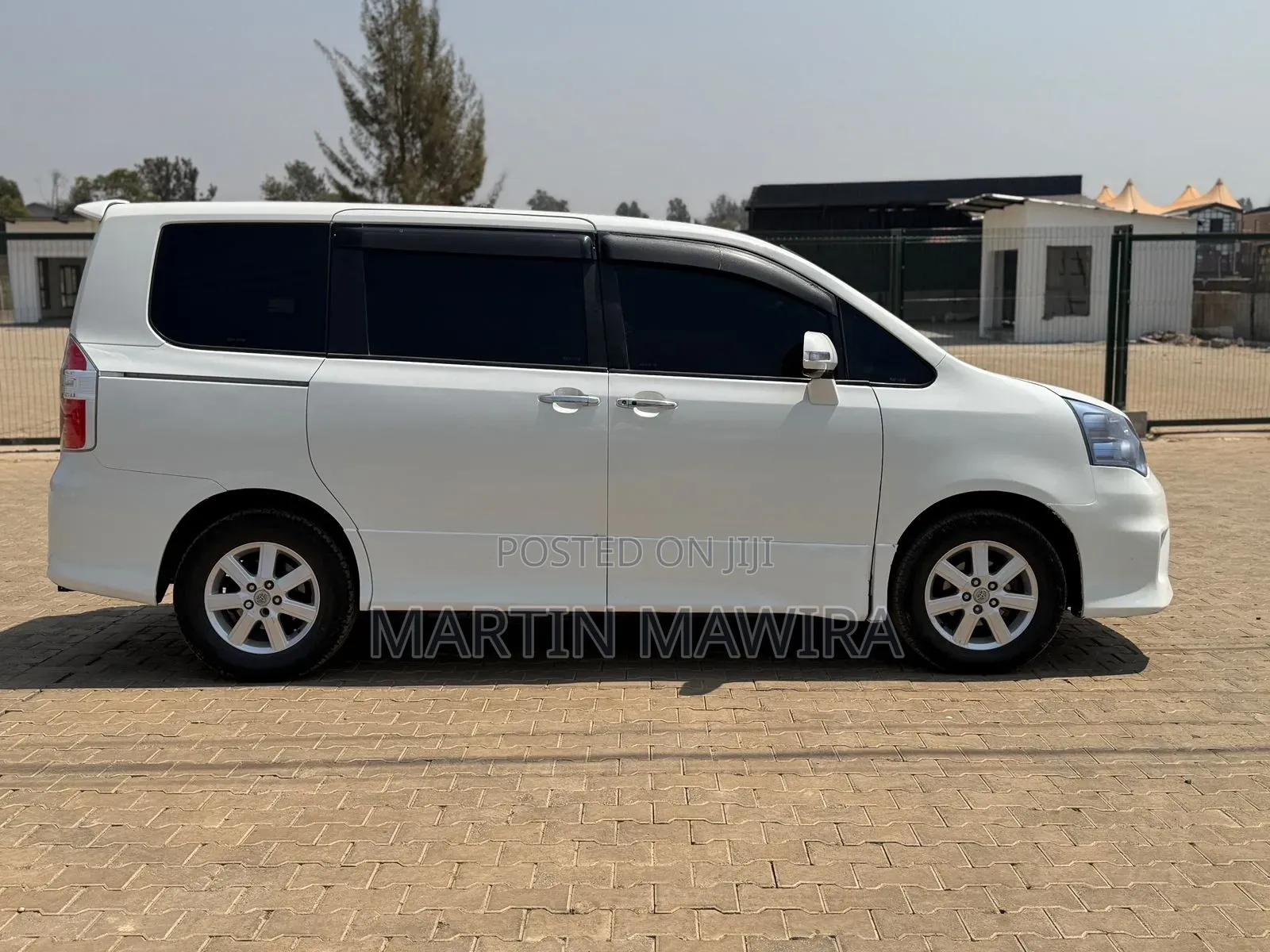 Toyota Noah 2008 White