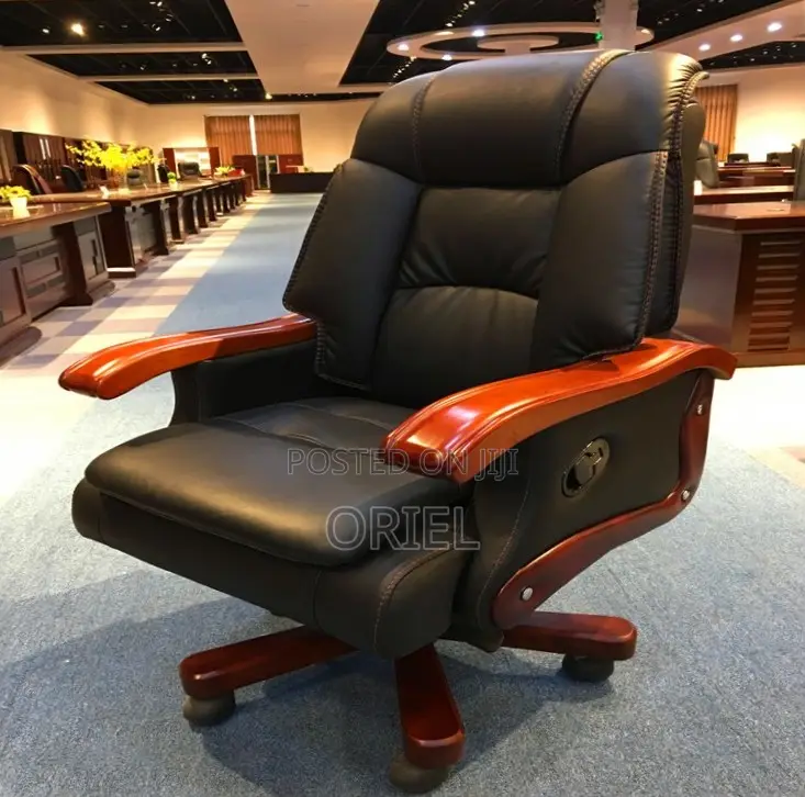 Office Chair : Luxury Solid Wood Frame Swivel Leather Chair