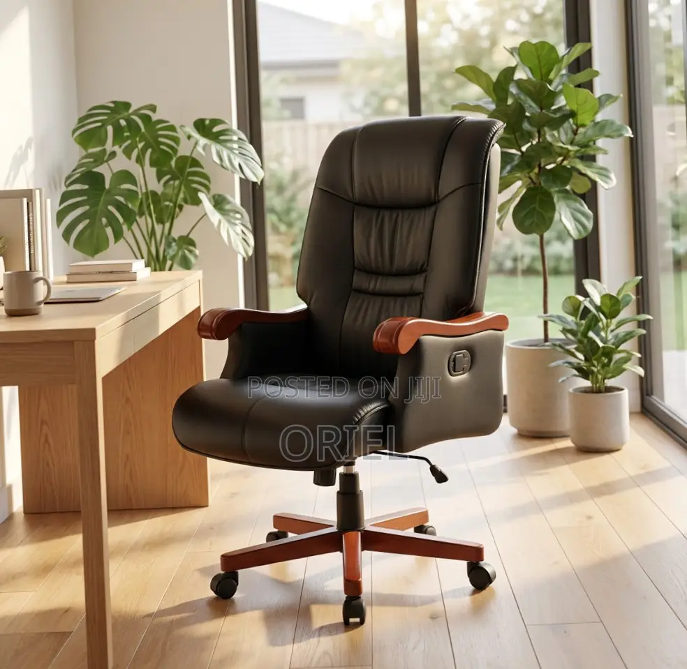 Office Chair : Luxury Solid Wood Frame Swivel Leather Chair