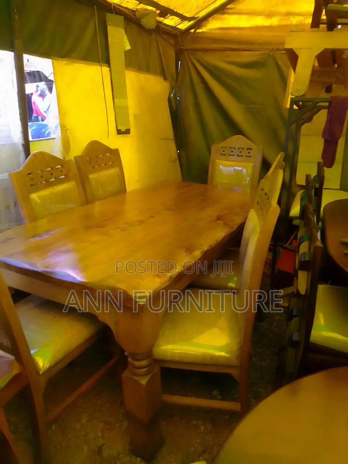 Dinning Table 6seater Hand Wood