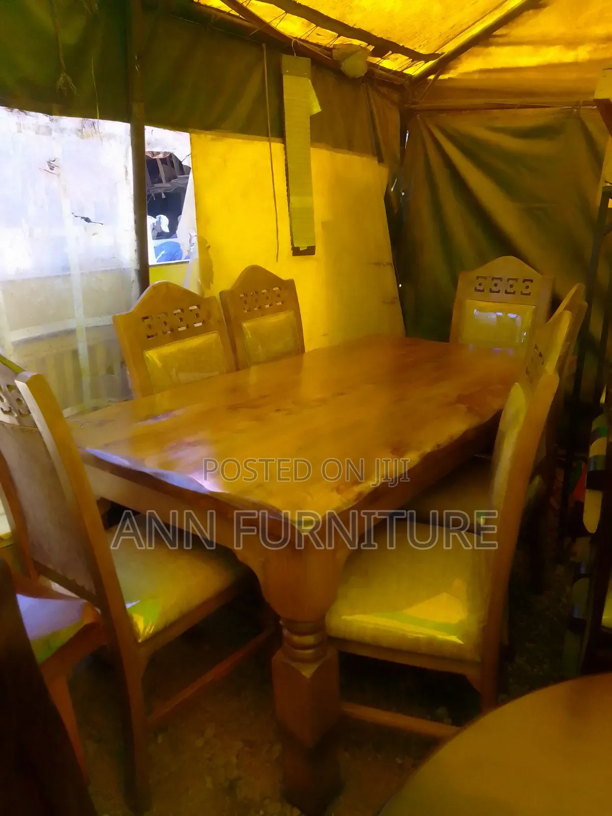 Dinning Table 6seater Hand Wood