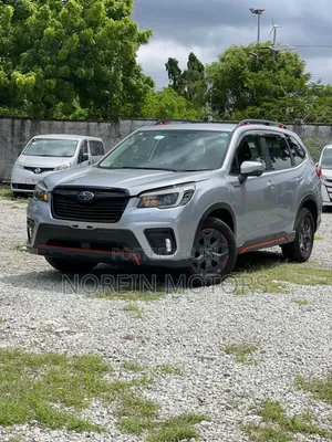 Subaru Forester 2019 Silver