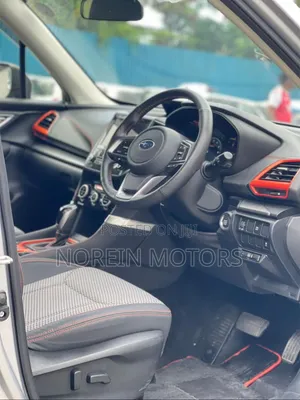 Subaru Forester 2019 Silver