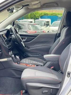 Subaru Forester 2019 Silver