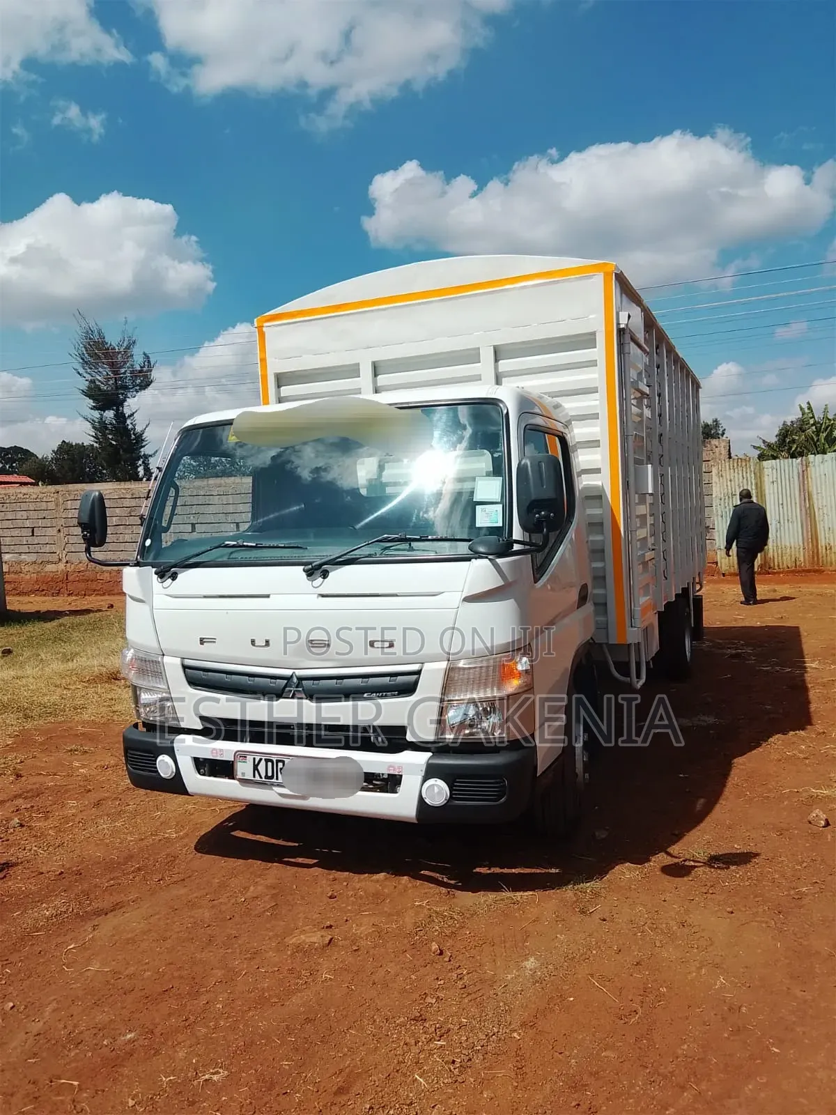 Mitsubishi Fuso Canter 2023 White