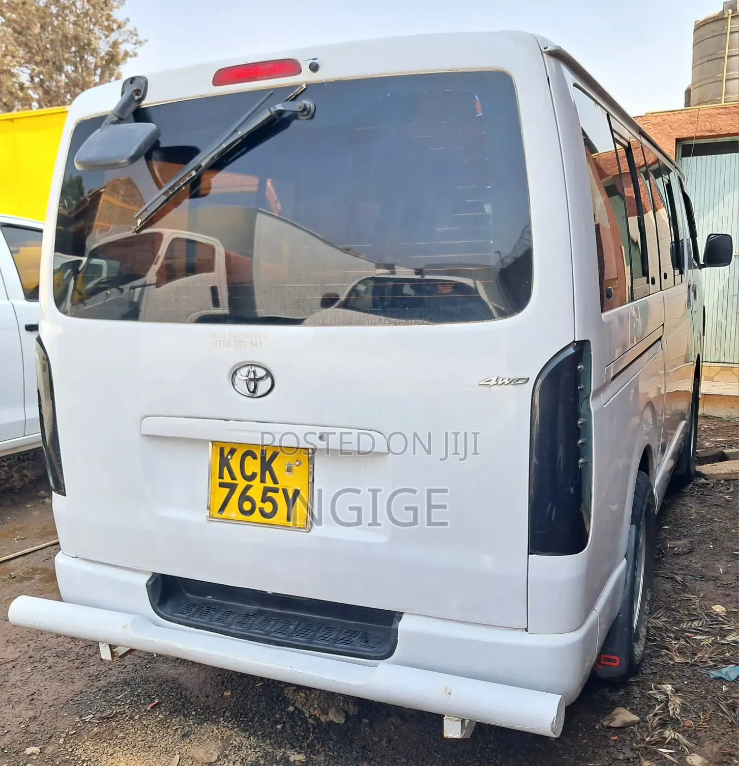 Toyota HiAce 2010 White