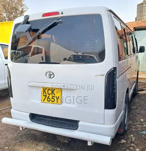Toyota HiAce 2010 White