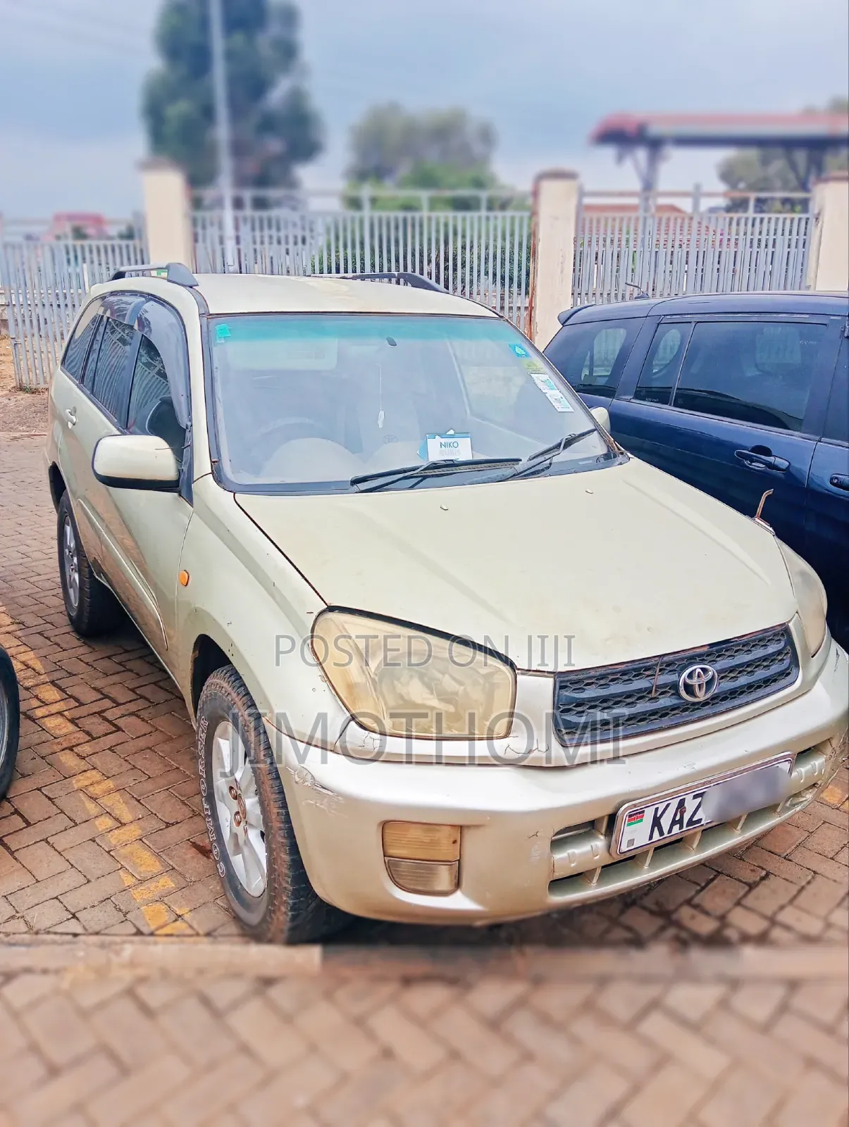 Toyota RAV4 Automatic 2000 Gold
