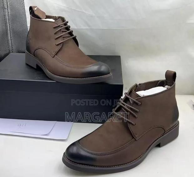 Official Boots - thumbnail 2