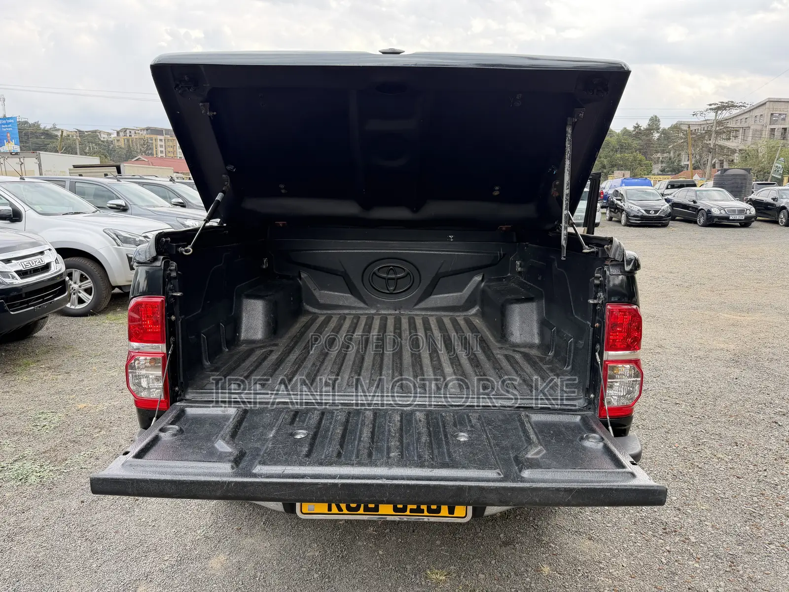 Toyota Hilux 2010 Black