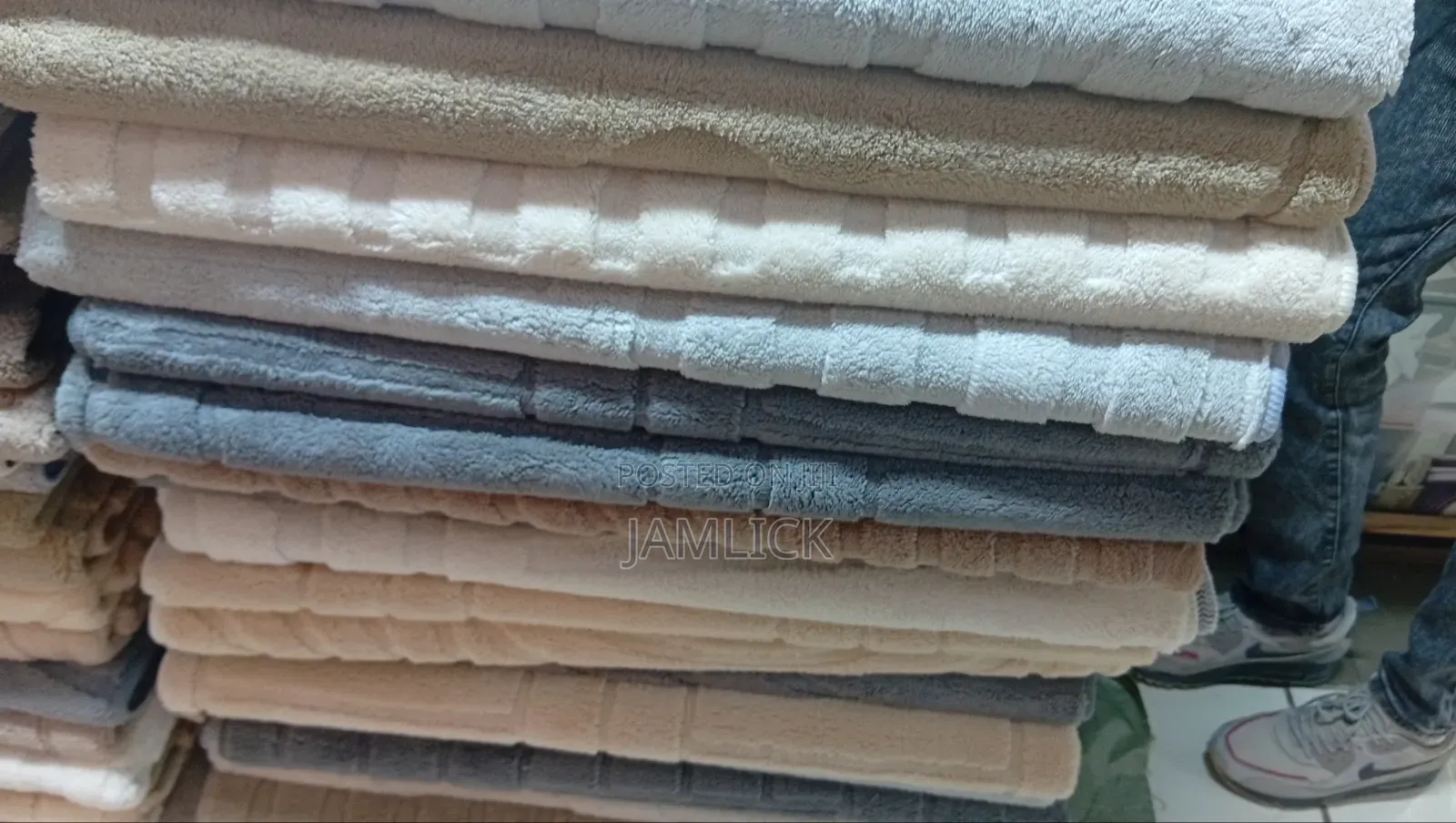 Quality Woolen American Carpet 5×8ft - BR-OTC