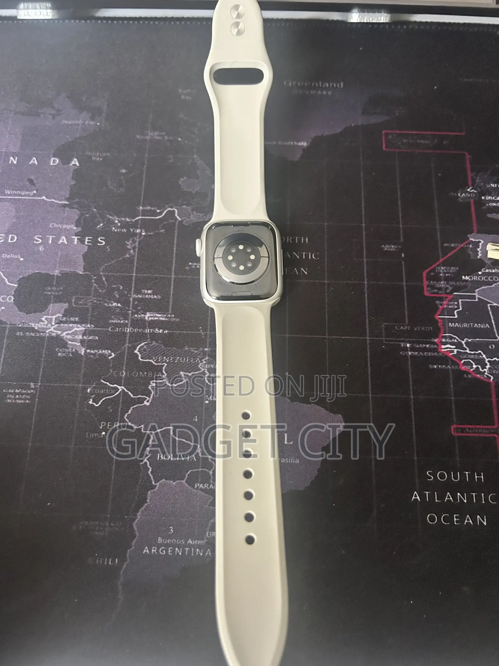 Apple Watch Series 7 GPS Cellular 41mm Aluminum Sport Band -Starlight