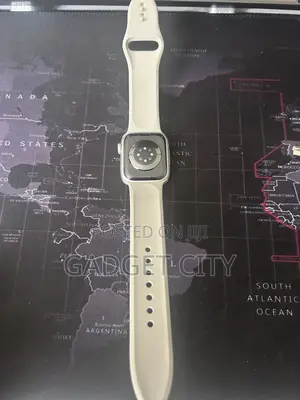 Apple Watch Series 7 GPS Cellular 41mm Aluminum Sport Band -Starlight