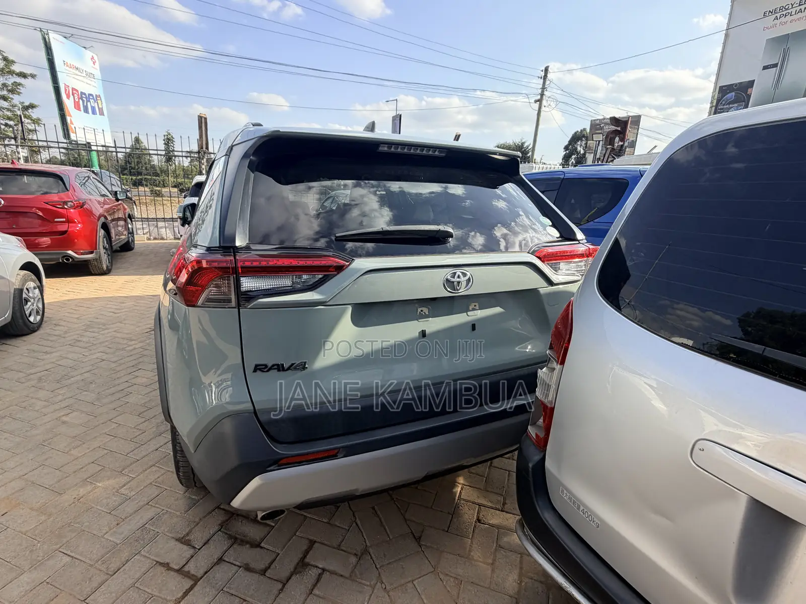 Toyota RAV4 Adventure 2019 Green