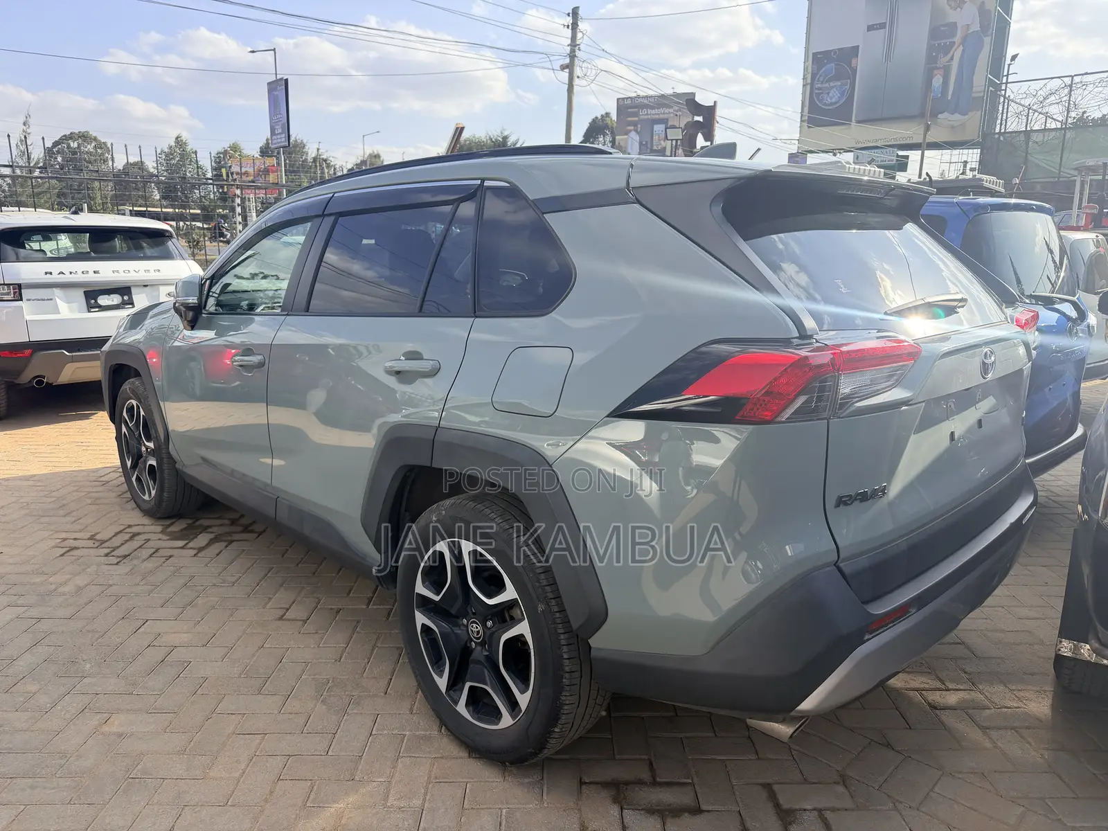 Toyota RAV4 Adventure 2019 Green