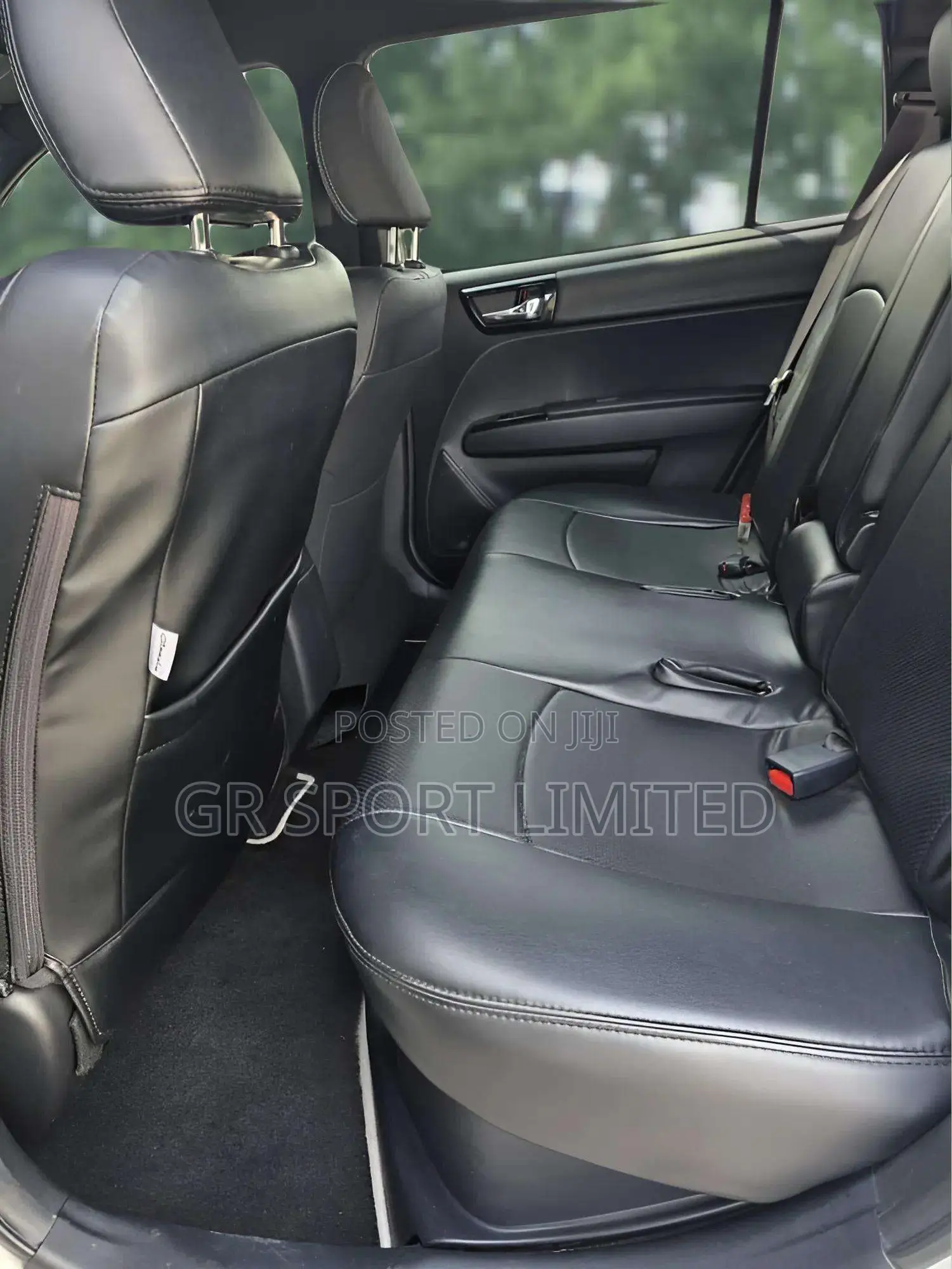 Toyota Corolla Fielder 1.5 Hybrid FWD 2018 White