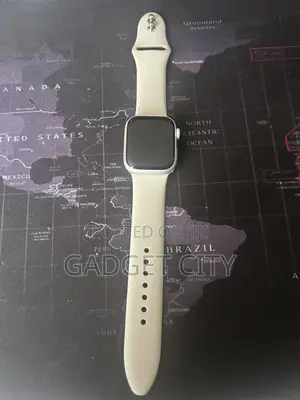 Apple Watch Series 7 GPS Cellular 41mm Aluminum Sport Band -Starlight
