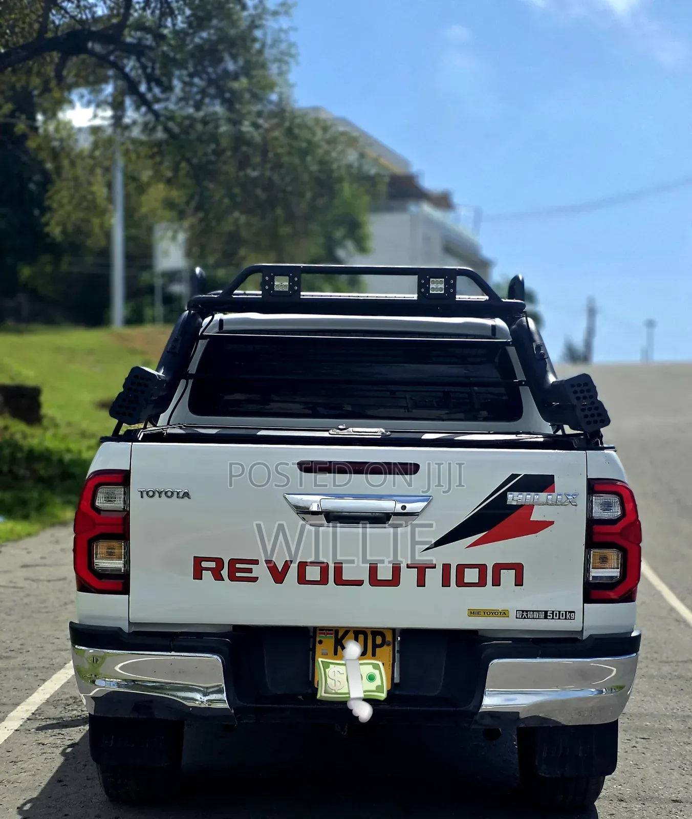 Toyota Hilux 2018 White