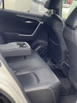 Toyota RAV4 2019 Off white