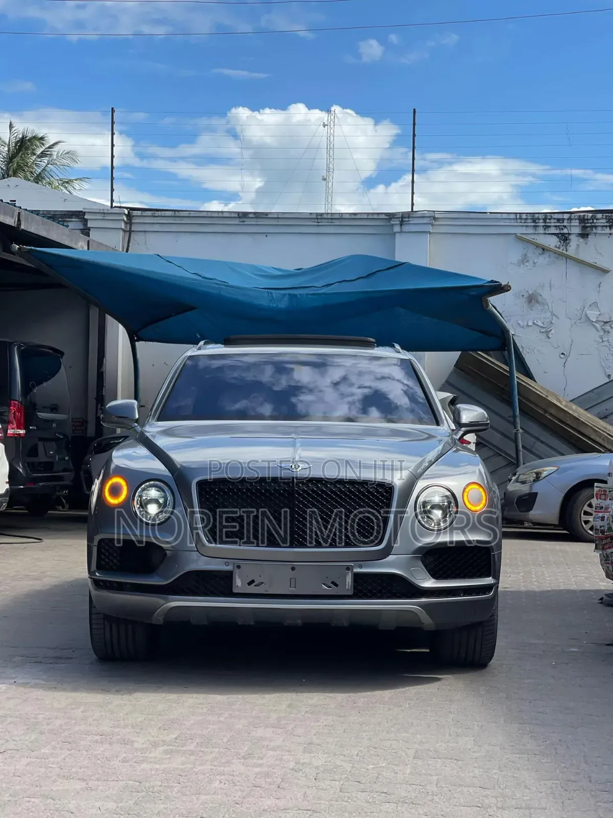 Bentley Bentayga 2017 Silver