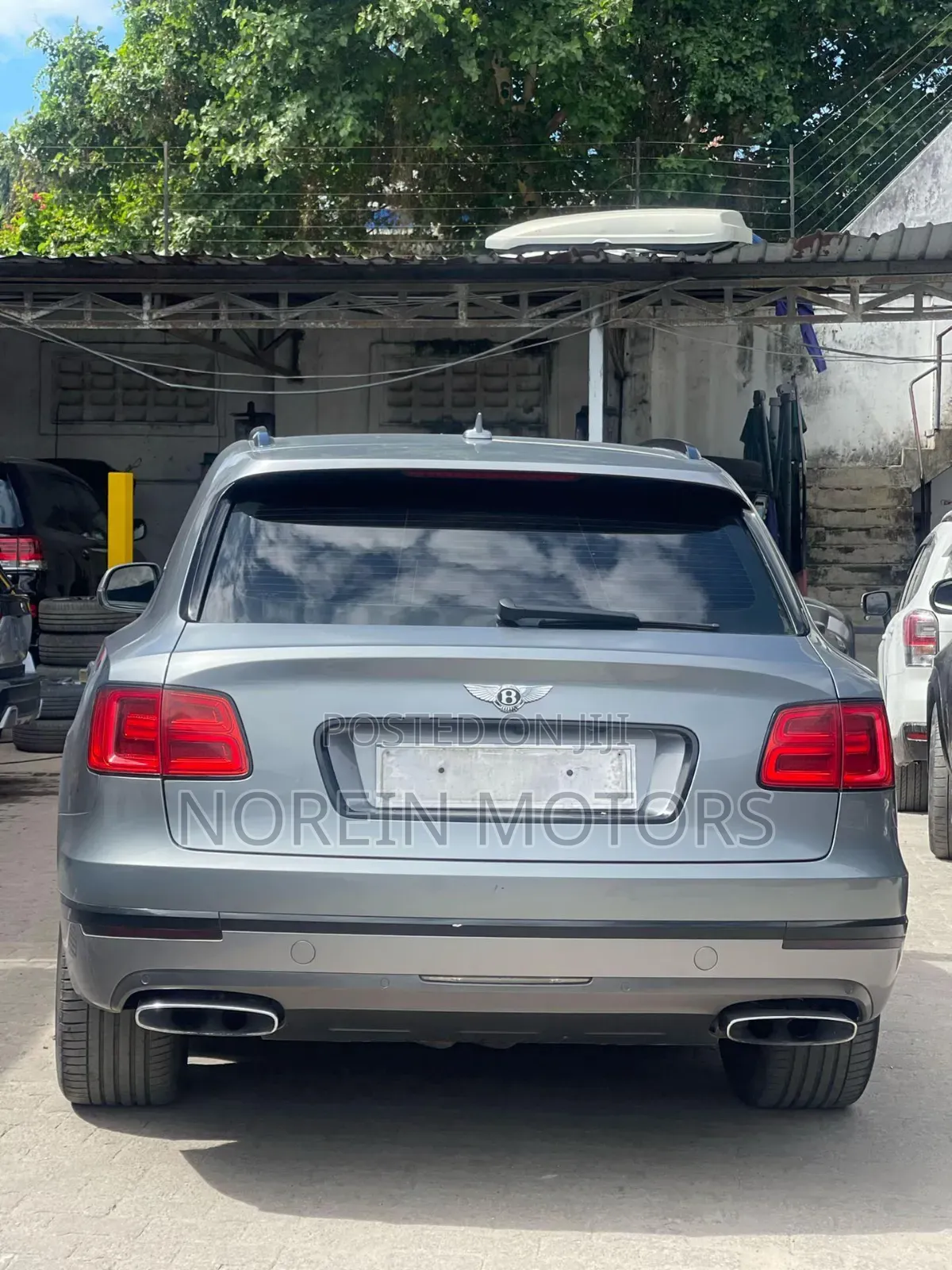 Bentley Bentayga 2017 Silver