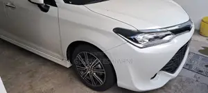 Toyota Axio 1.3 X 2WD 2016 Pearl