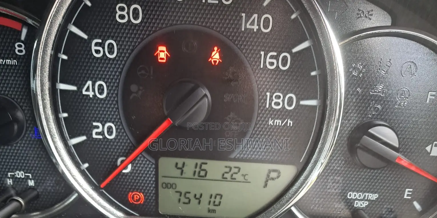 Toyota Axio 1.3 X 2WD 2016 Pearl