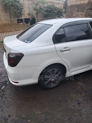 Toyota Axio 1.3 X 2WD 2016 Pearl