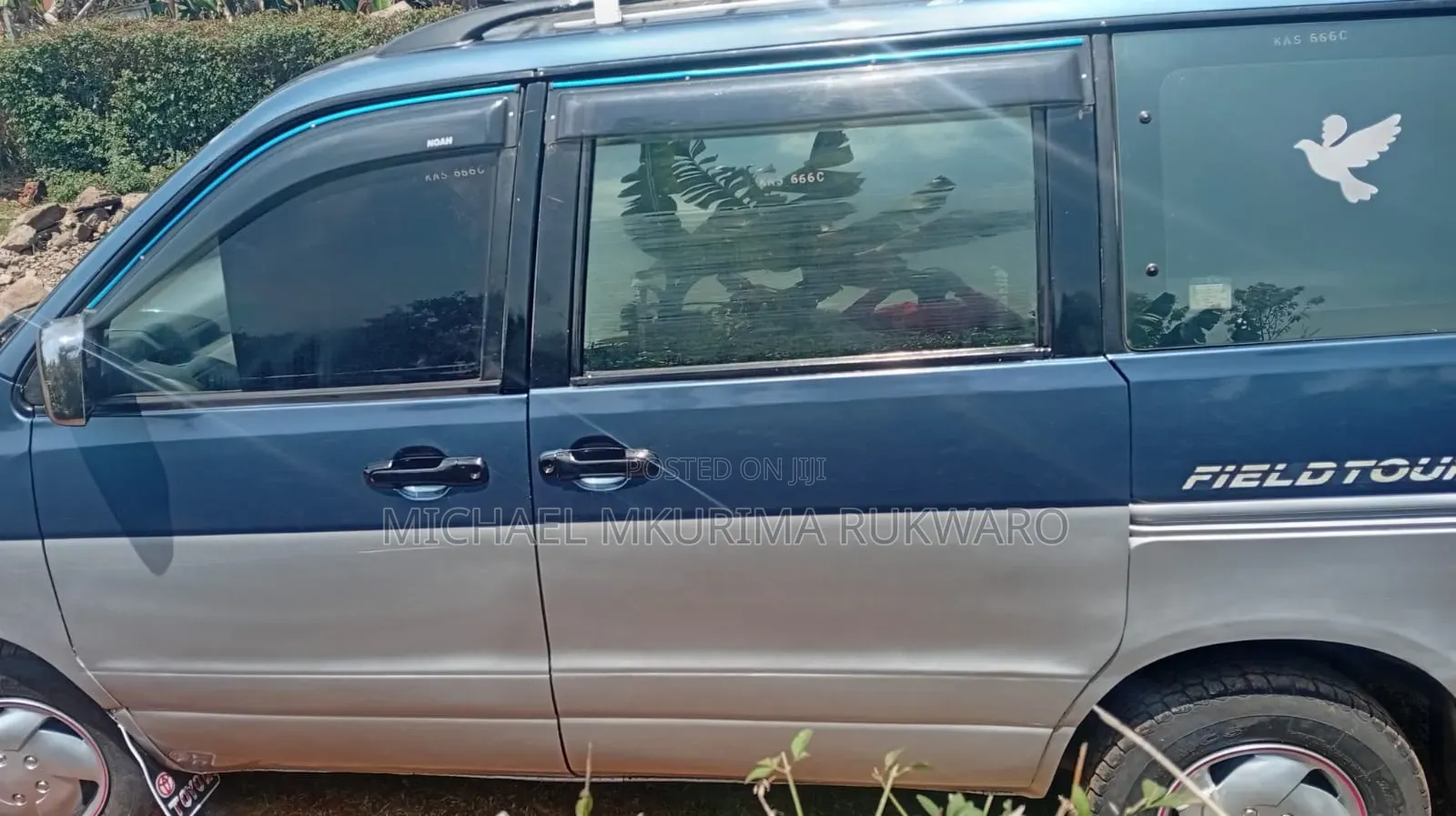 Toyota LiteAce Noah 1997 Blue