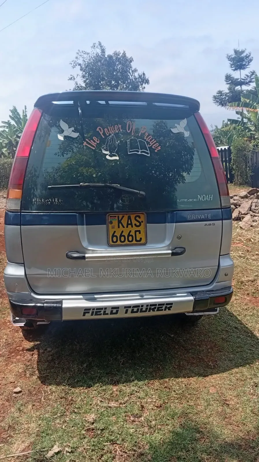Toyota LiteAce Noah 1997 Blue
