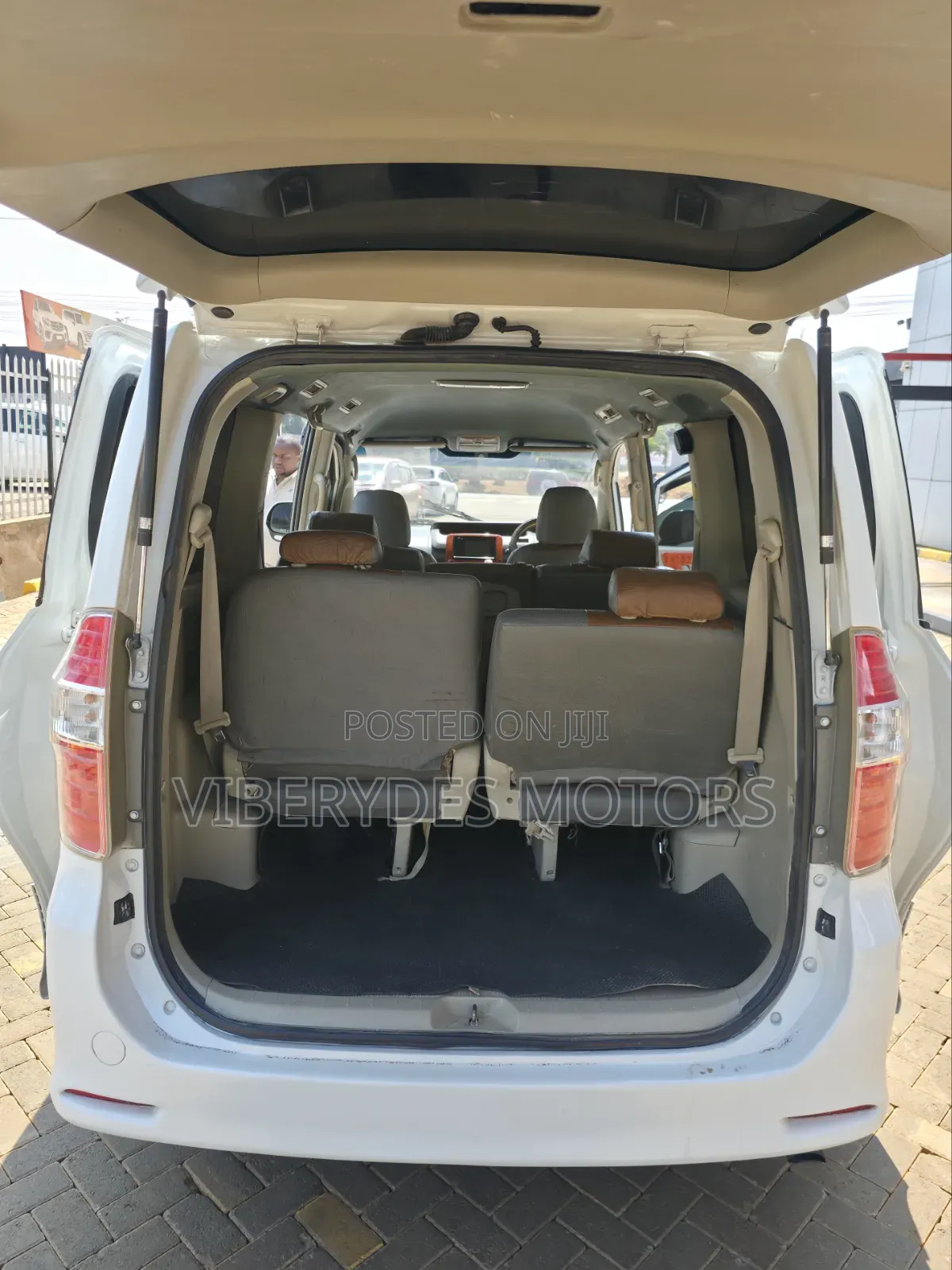 Toyota Noah 2008 White
