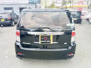 Toyota Corolla Rumion 2011 Black