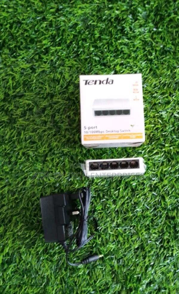NetworkPro Tenda 5-Port LAN Switch - main view