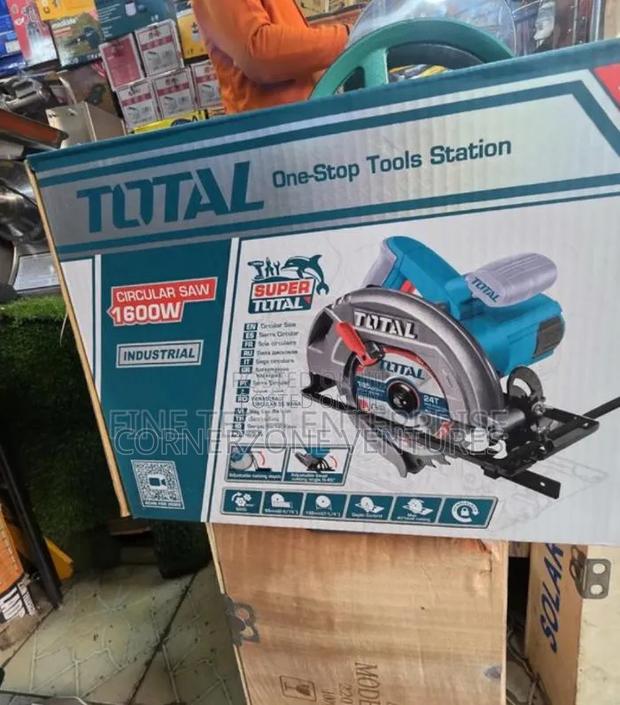 Total 1600W Circular Saw/ Total 7" Circular Saw