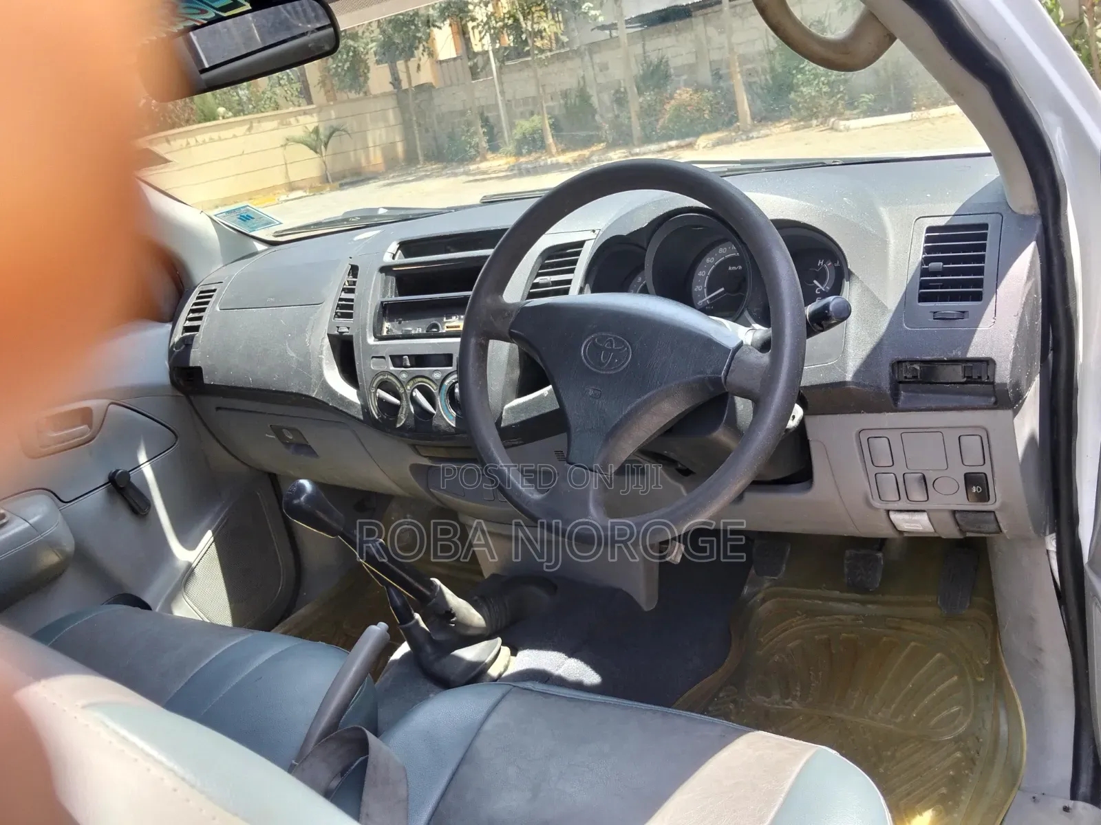 Toyota Hilux 2.5 D-4D SRX 4WD 2008 White