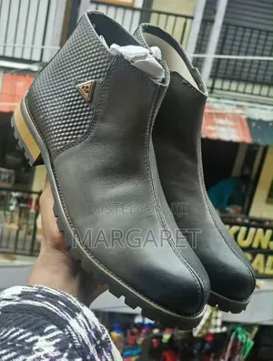 Boots Sneakers