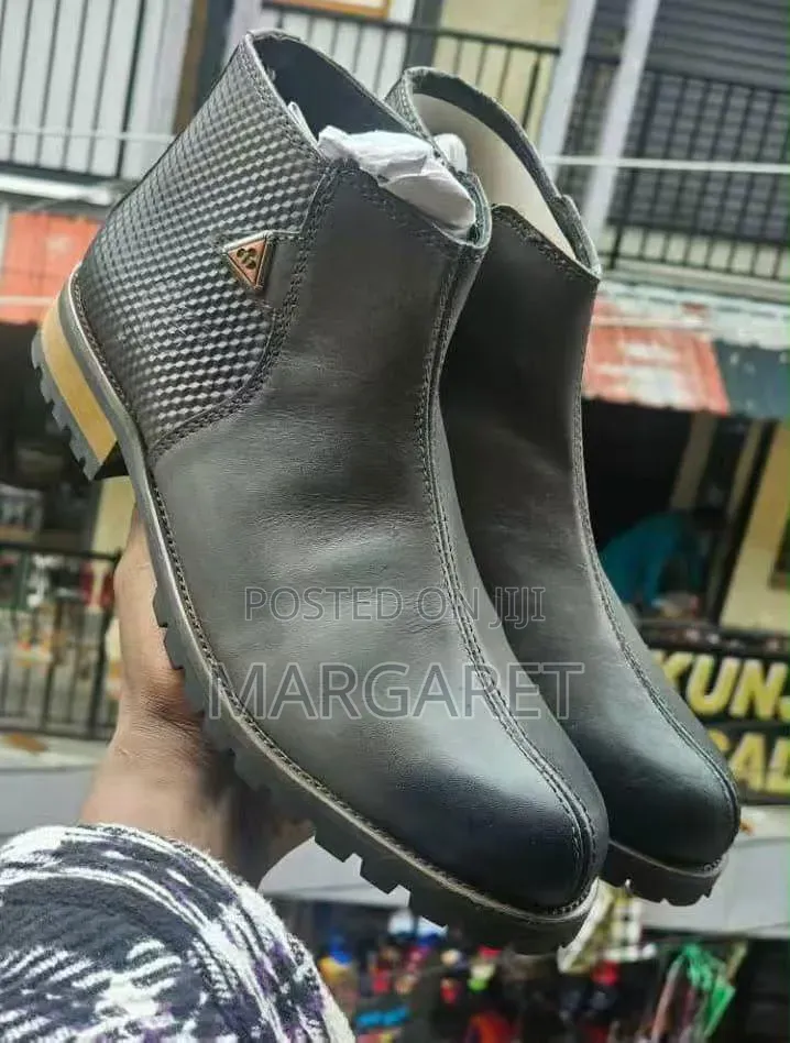 Boots Sneakers