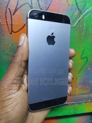 Apple iPhone SE 32 GB Silver