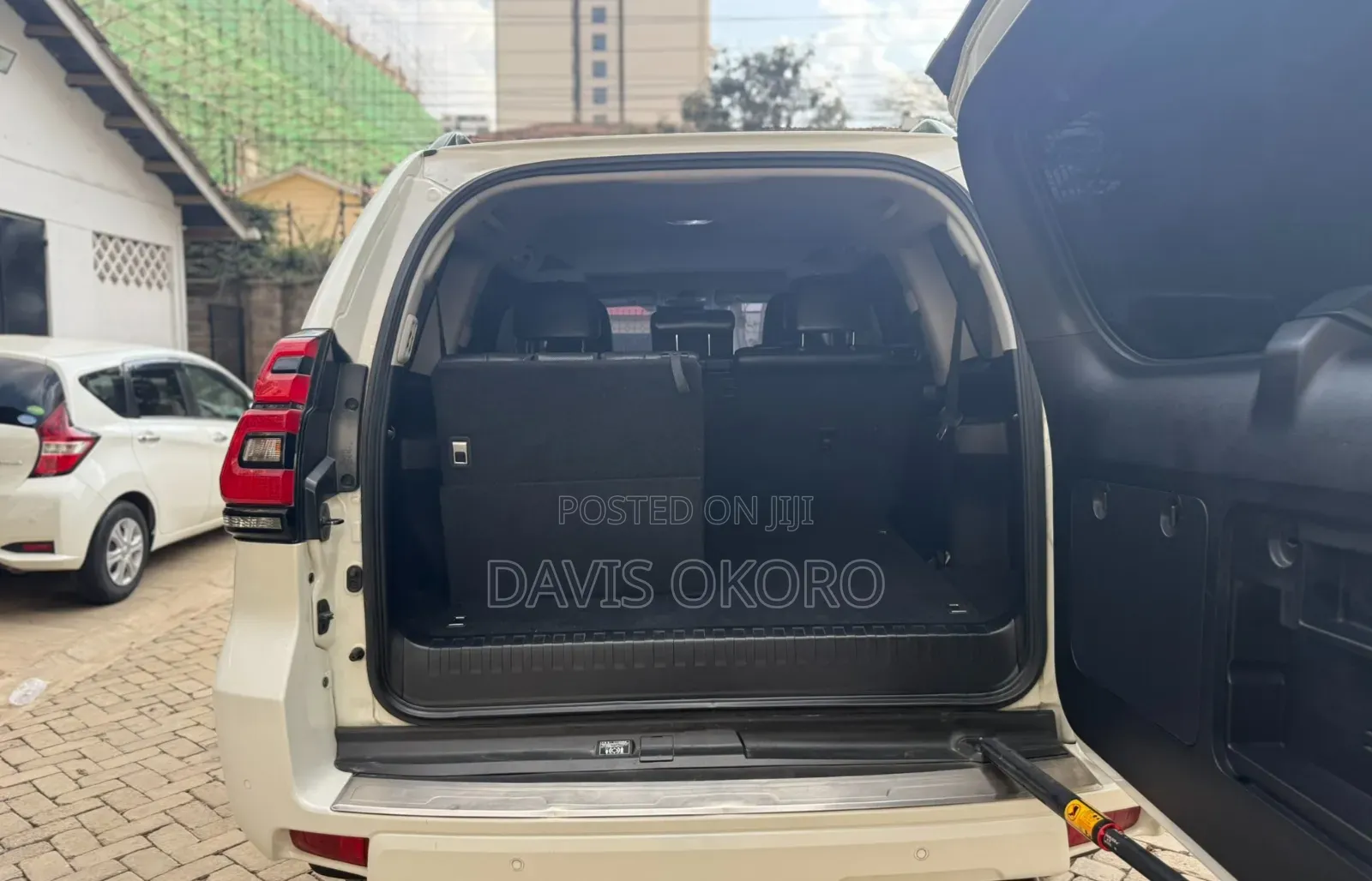 Toyota Land Cruiser Prado 2.7 2020 White