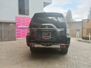 Mitsubishi Shogun 2016 Black