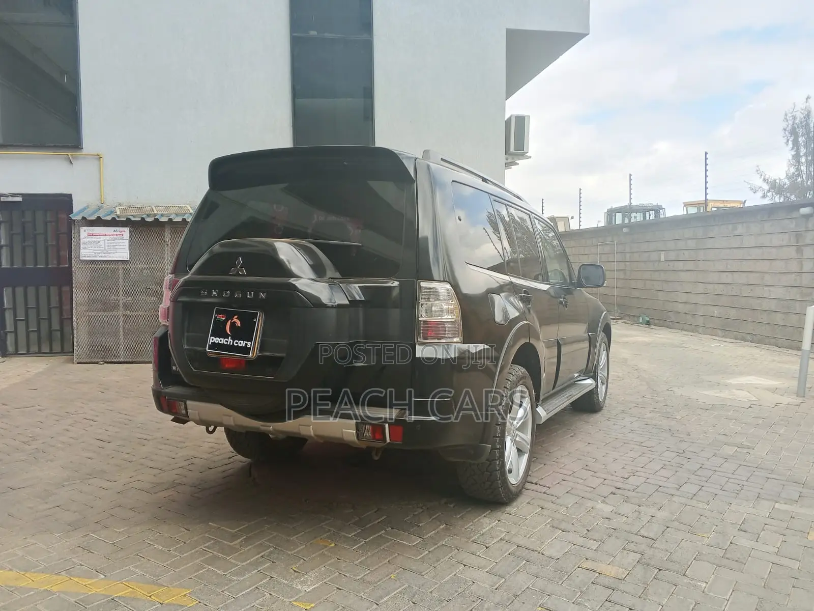 Mitsubishi Shogun 2016 Black