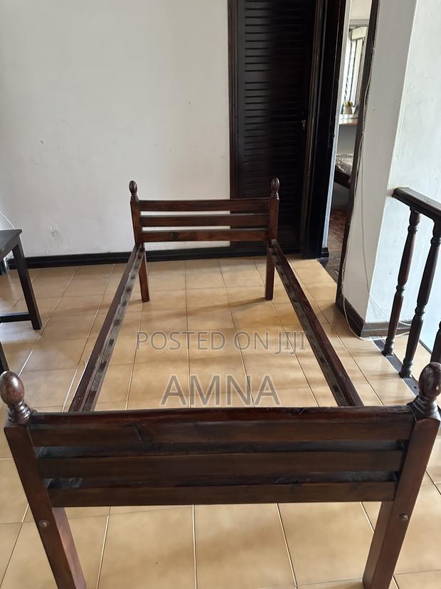 Wooden Single Bed – Strong & Sturdy