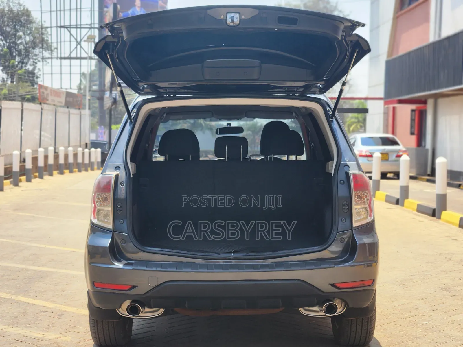 Subaru Forester 2010 Gray