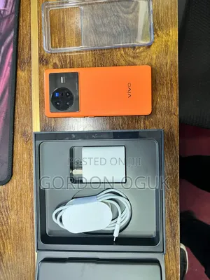 Vivo X80 256 GB Orange