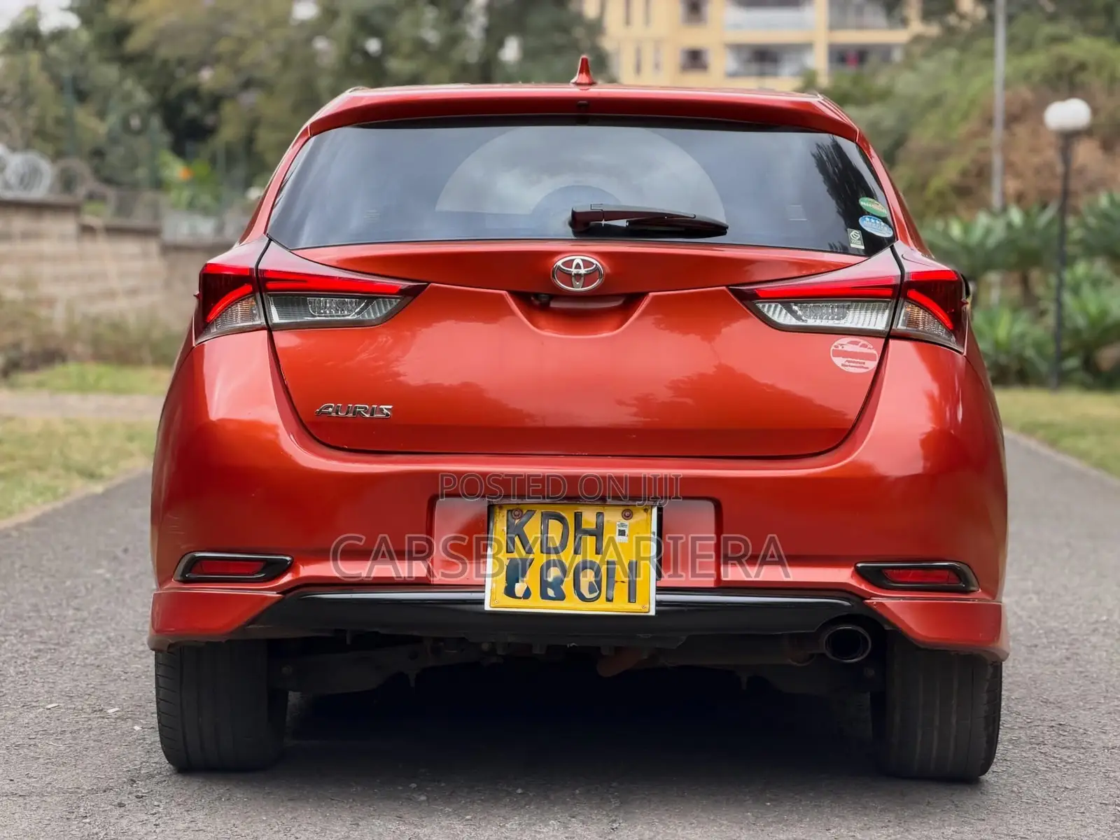 Toyota Auris 2016 Orange