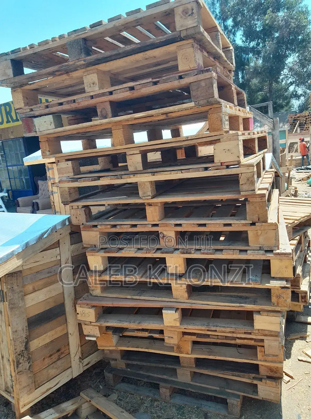 100x120cm Strong Wooden Pallets